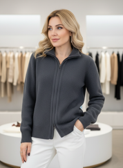 Fabiola: Je nieuwe favoriete gebreide cardigan met rits