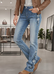Flatterende Bootcut Jeans met Prachtig Bloemenborduurwerk