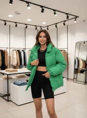 Cinnamon Pufferjas: Jouw Stijlvolle & Warme Winter Essential