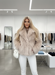 Ultieme Zachte Faux Fur Jas met Chique Sjaalkraag