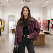 Edgy Faux Leren Bomberjack in Rood: Jouw Statement