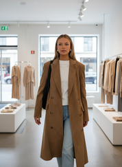 Luxe Suède Trenchcoat: Jouw Elegante Jas voor Elk Seizoen