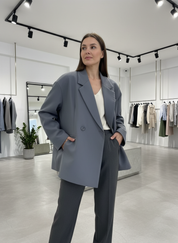 De Moderne Wrap Blazer: Jouw Sleutel tot moeiteloze elegantie