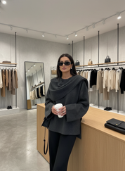 De Ultieme Elegante Drapeer Poncho Top voor Jouw Stijl