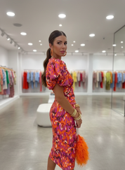 Jouw Stralende Zomerlook: Elegante Jurk met Pofmouwen