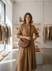 De Elegante Halvemaan Schoudertas: Jouw Stijlvolle Dagelijkse Metgezel