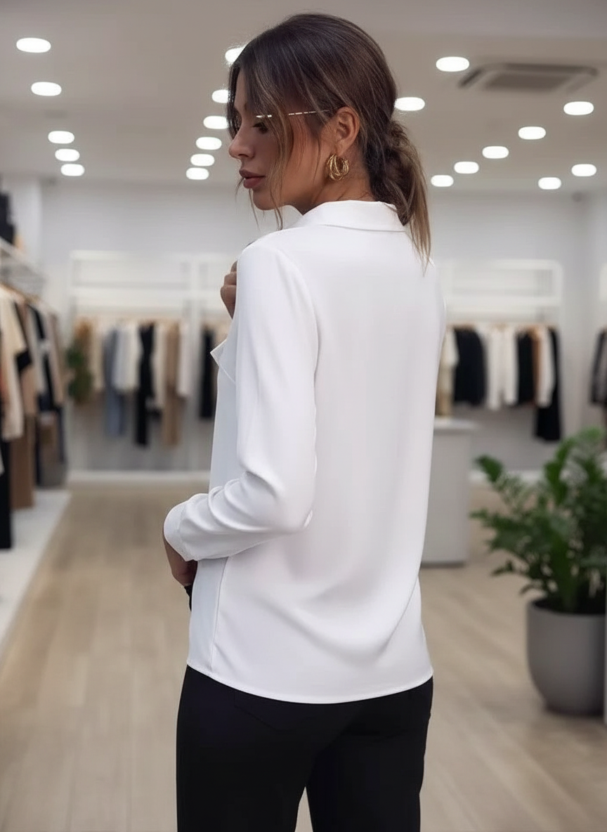 De Elegante Blouse met D-Sluiting voor de Stijlvolle Vrouw