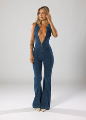 Denim jumpsuit met hartvormige uitsnede en flared pijpen, front view