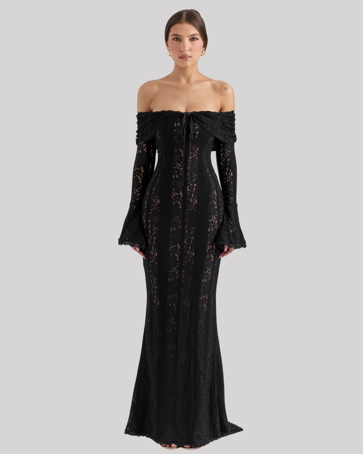 Kanten maxi-jurk zwart off-shoulder front view