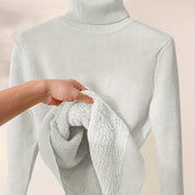 Trui wit gebreid turtle neck detail shot