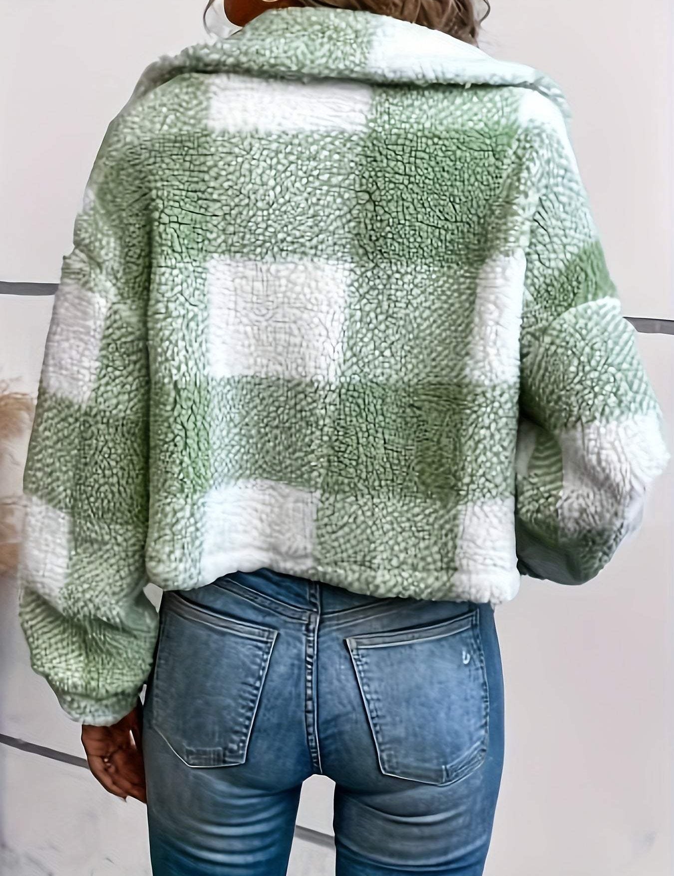 Damesjack groen met witte voering zijprofiel