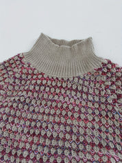 Gebreide trui beige met kleurrijk patroon bovenkant detail