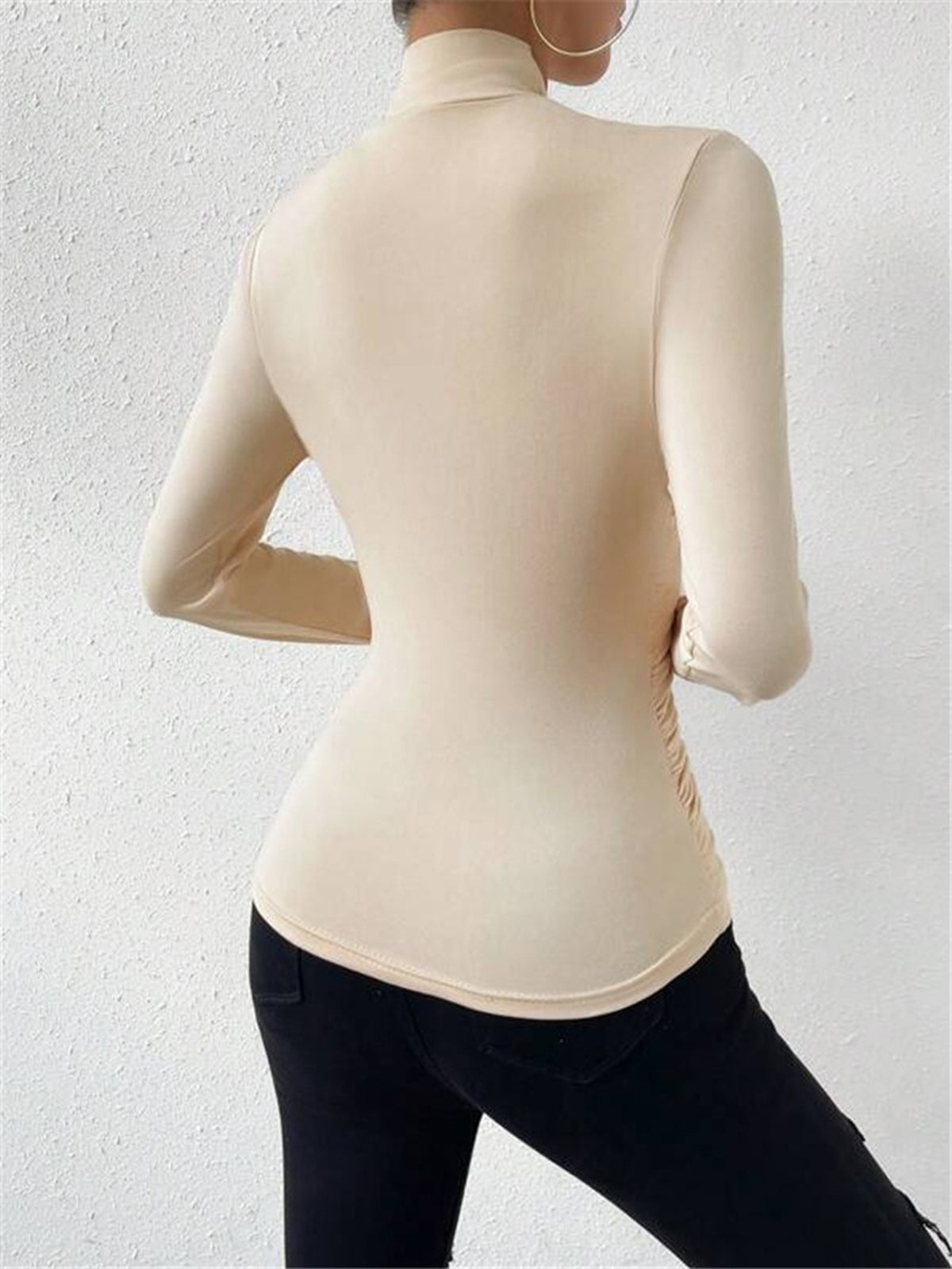Slimfit trui beige met ruchedetail rugzijde