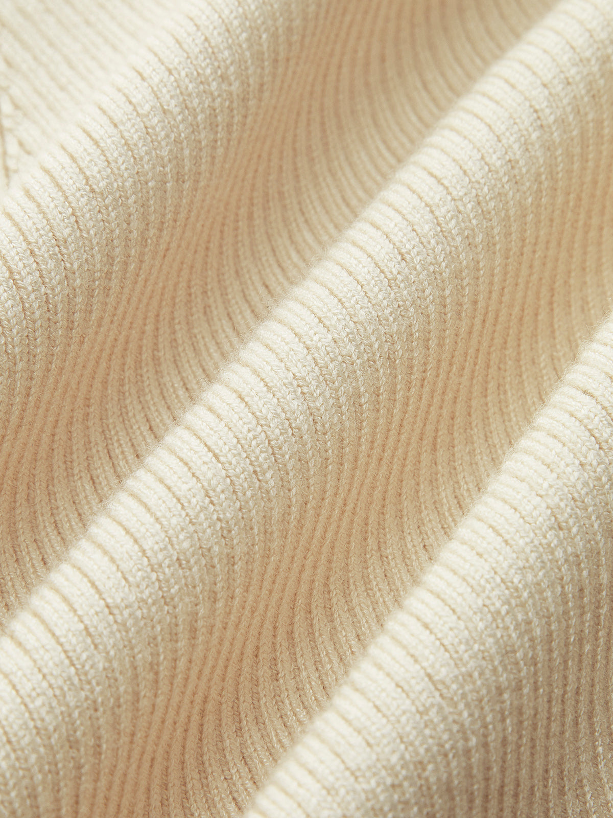Jouw Favoriete Ribgebreide Top: Comfort ontmoet Stijl