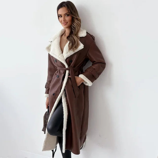 Winterjas bruin met witte bontkraag en ceintuur, dameskleding front view