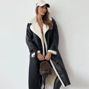 Winterjas dames zwart met witte bontkraag front view