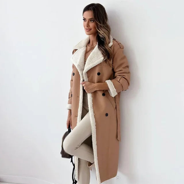 Winterjas dames beige met witte bontkraag zijprofiel
