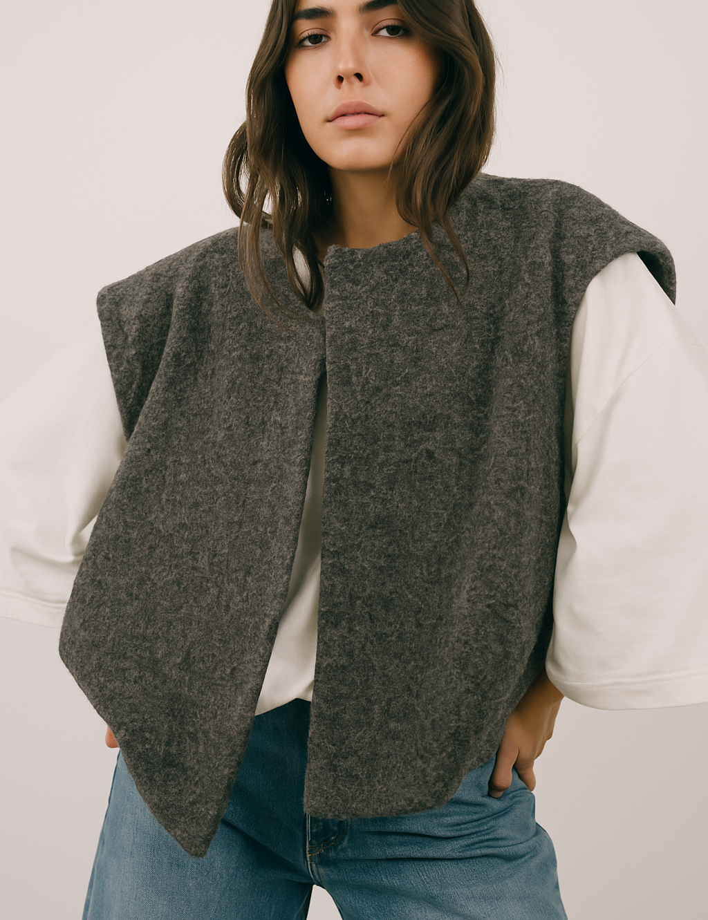 Vest dames donkergrijs wolachtig stof front view