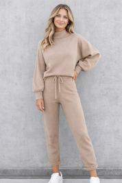 Tweedelig joggingpak dames beige comfort fit front view