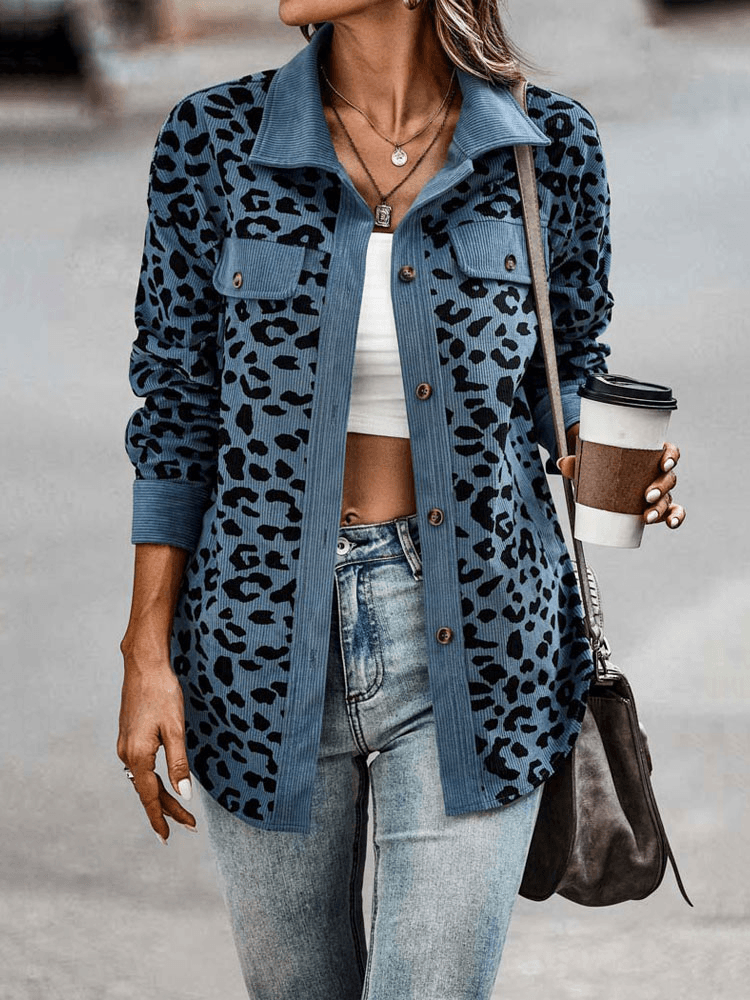 Damesjas blauw met luipaardprint, front view