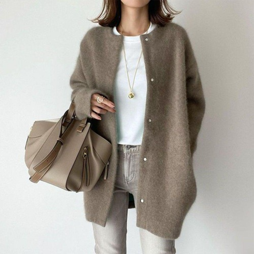 De Ultieme Fluffy Knit Cardigan: Heerlijk Zacht & Stijlvol