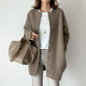 De Ultieme Fluffy Knit Cardigan: Heerlijk Zacht & Stijlvol
