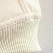 Bomberjack beige met elastische zoomdetail close-up