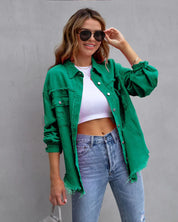 Groene verscheurd denim jasje met franjes front view