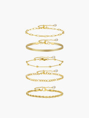 Armbanden set goudkleurig met verschillende ontwerpen en details