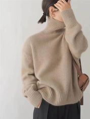Wollen coltrui beige hoge hals model shot
