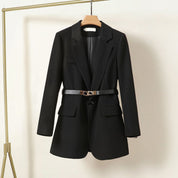 Blazer zwart met riem front view