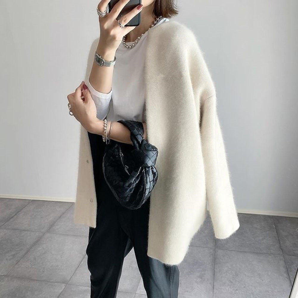 De Ultieme Fluffy Knit Cardigan: Heerlijk Zacht & Stijlvol