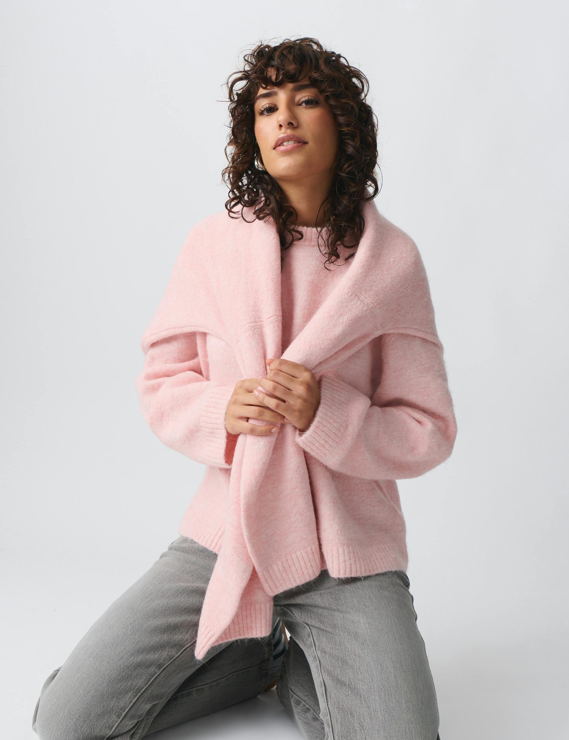 Trui roze gebreid comfortabel voor dames front view