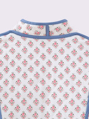 Tweezijdige damesjas met roze bloemenprint en blauwe randen