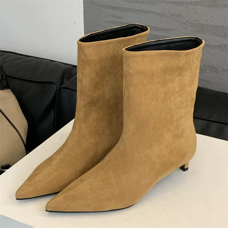 Suede boots beige pointed toe front view