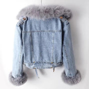 Lichtblauwe denim jas met bontkraag en pompons, front view