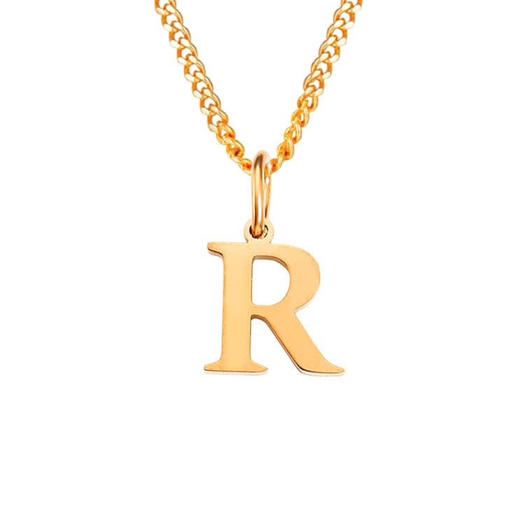 Halsketting met gouden 'R' hangertje en kubusketting close-up