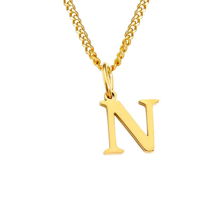 Halsketting met gouden letter N en kubus ketting vooraanzicht