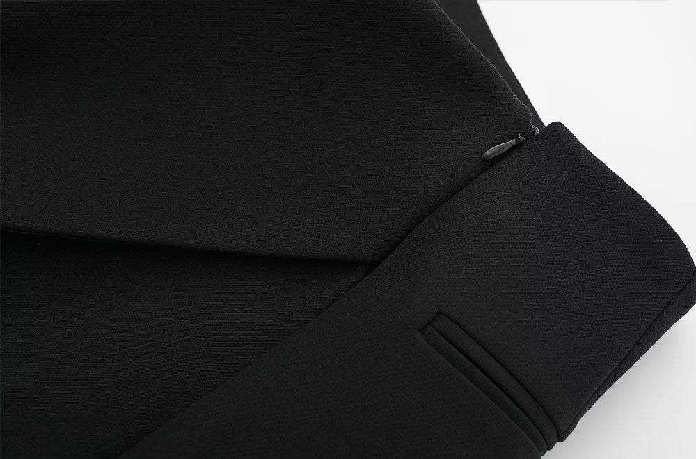 Black shorts side pocket detail