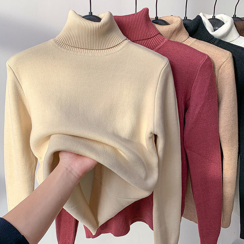 Dames trui met hoge hals in beige, rood en zwart, vooraanzicht
