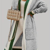 Open cardigan groen/grijs met zakken, detail schouder