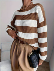 Gestreepde gebreide trui bruin-wit crew neck front view