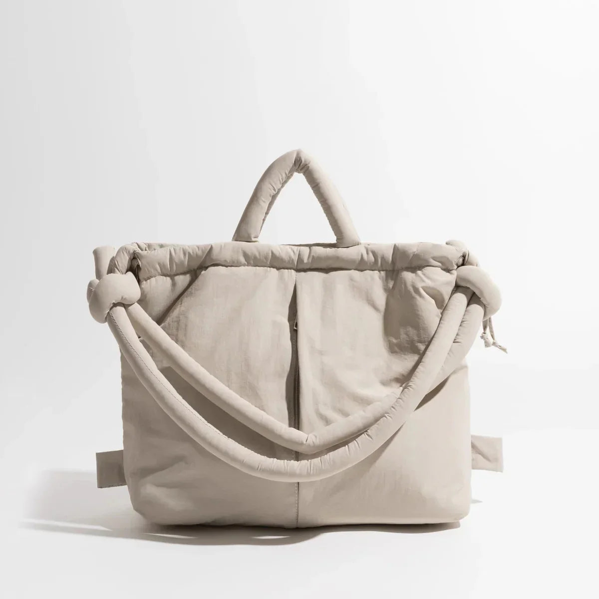 Luxe gewatteerde tas beige met draagriem front view